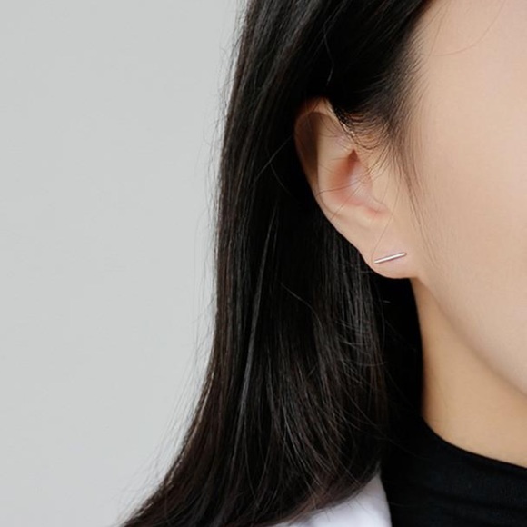 Sterling silver T bar earrings - Picture 5 of 6